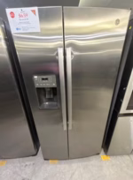 <h5>Model: GSS25GYPFS</h5><br><p>GE® 25.3 Cu. Ft. Side-By-Side Refrigerator</p> - Image 2