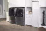 LG LG Styler(R) Smart Wi-Fi Enabled Steam Closet with TrueSteam(R) Technology and Exclusive Moving Hangers S3WFBN (a4li0w1rm5ye) (4)